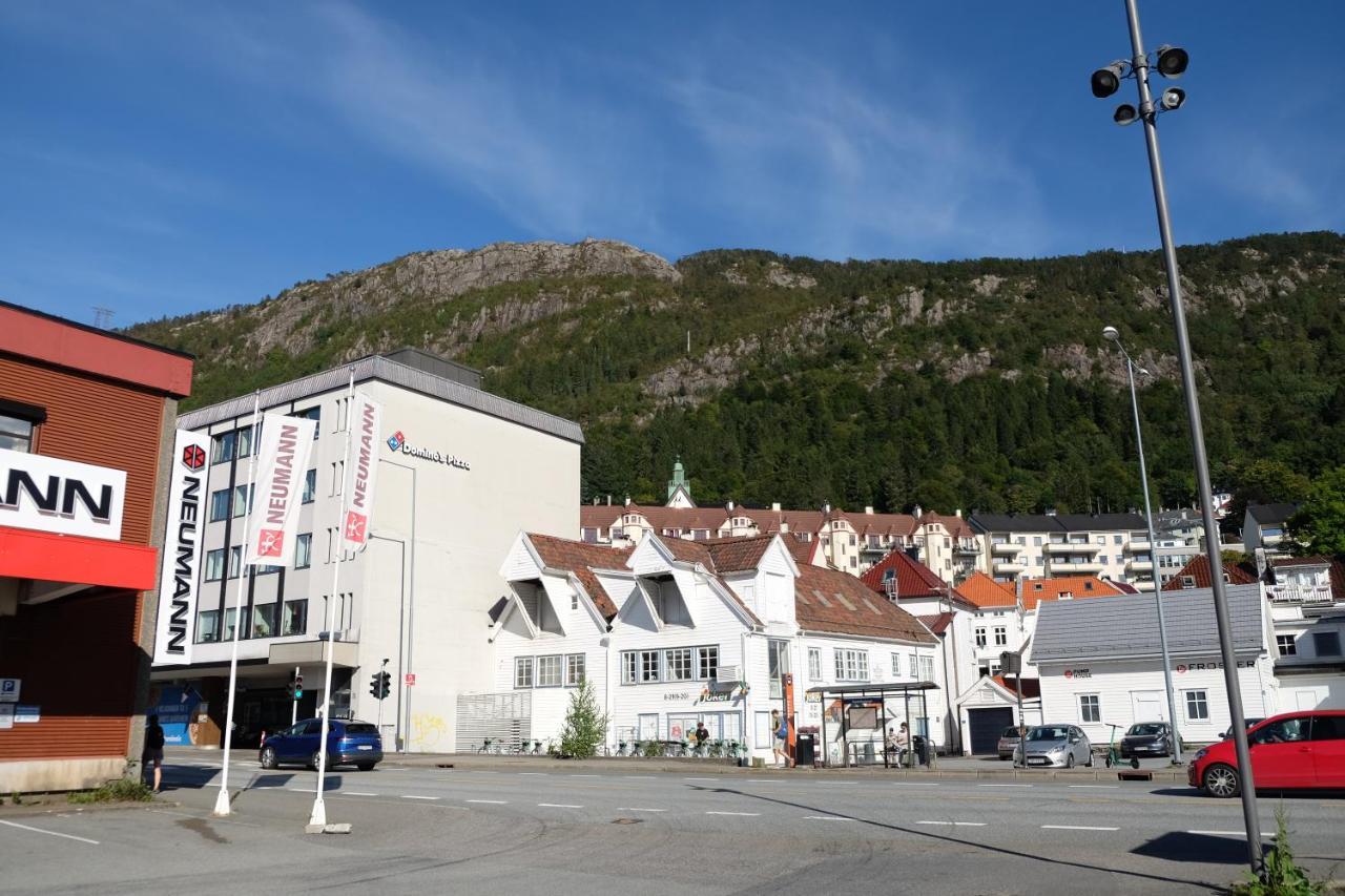 Charming Bergen House, Rare Historic House From 1779, Whole House Apartment Exterior photo